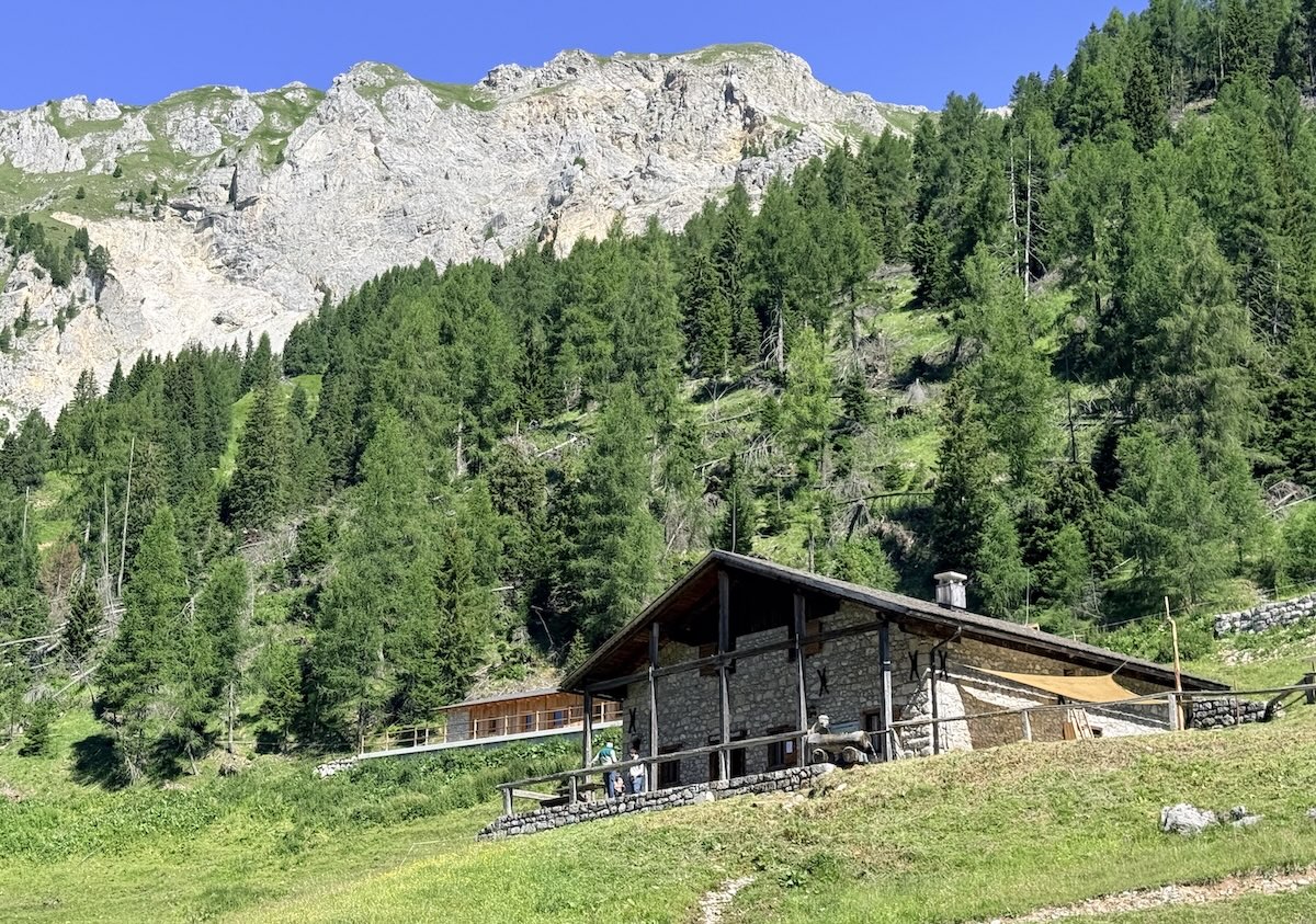 casera tragonia forni di sopra casera tragonia forni di sopra