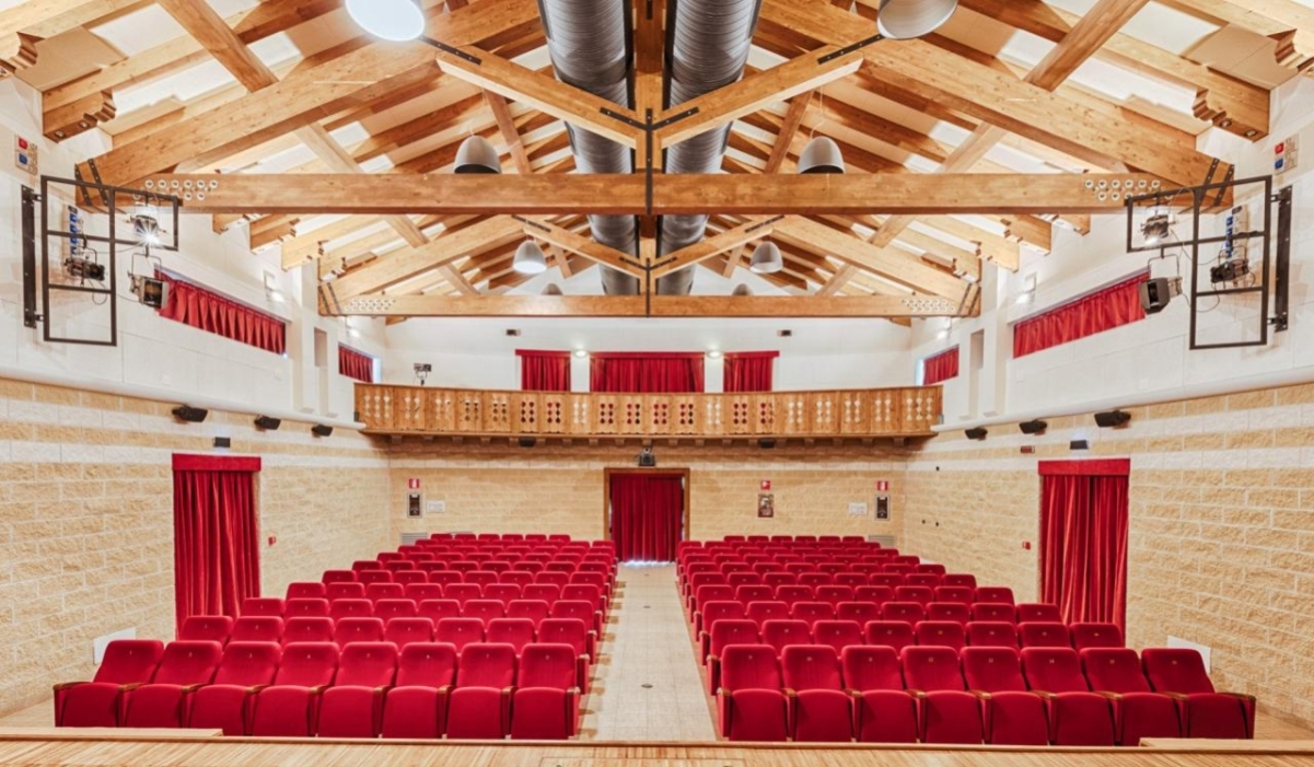 ic_large_w1200h700q100c_teatro-forni-di-sopra-ciasa-fornes