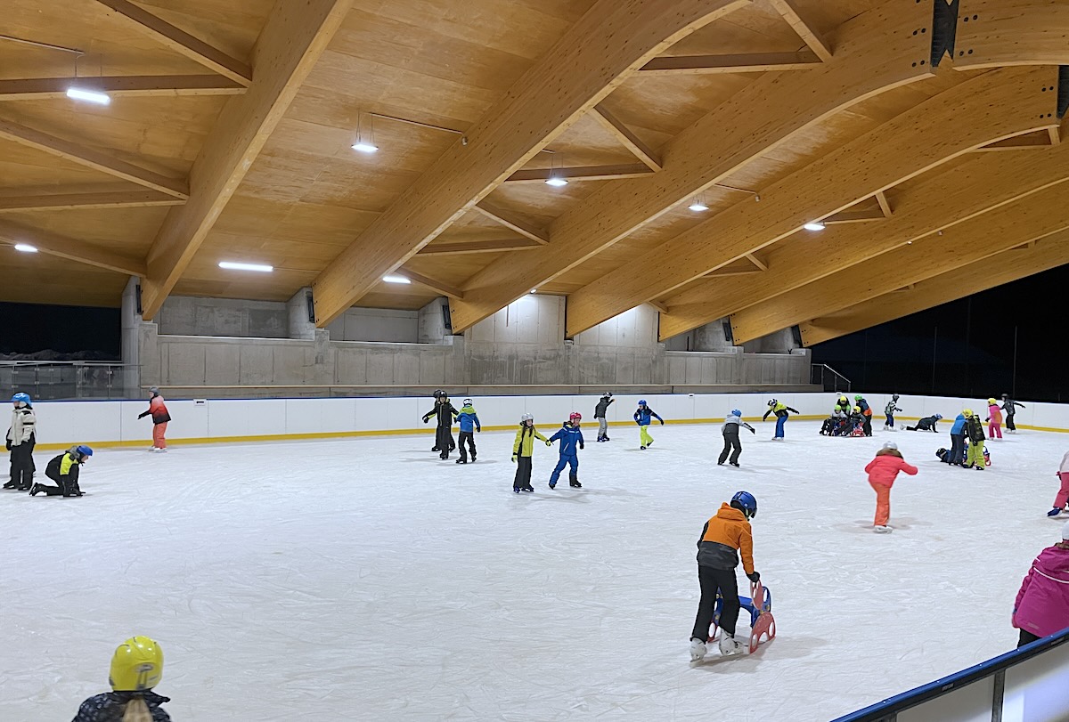 paladolomiti pattinaggio ghiaccio fornidisopra