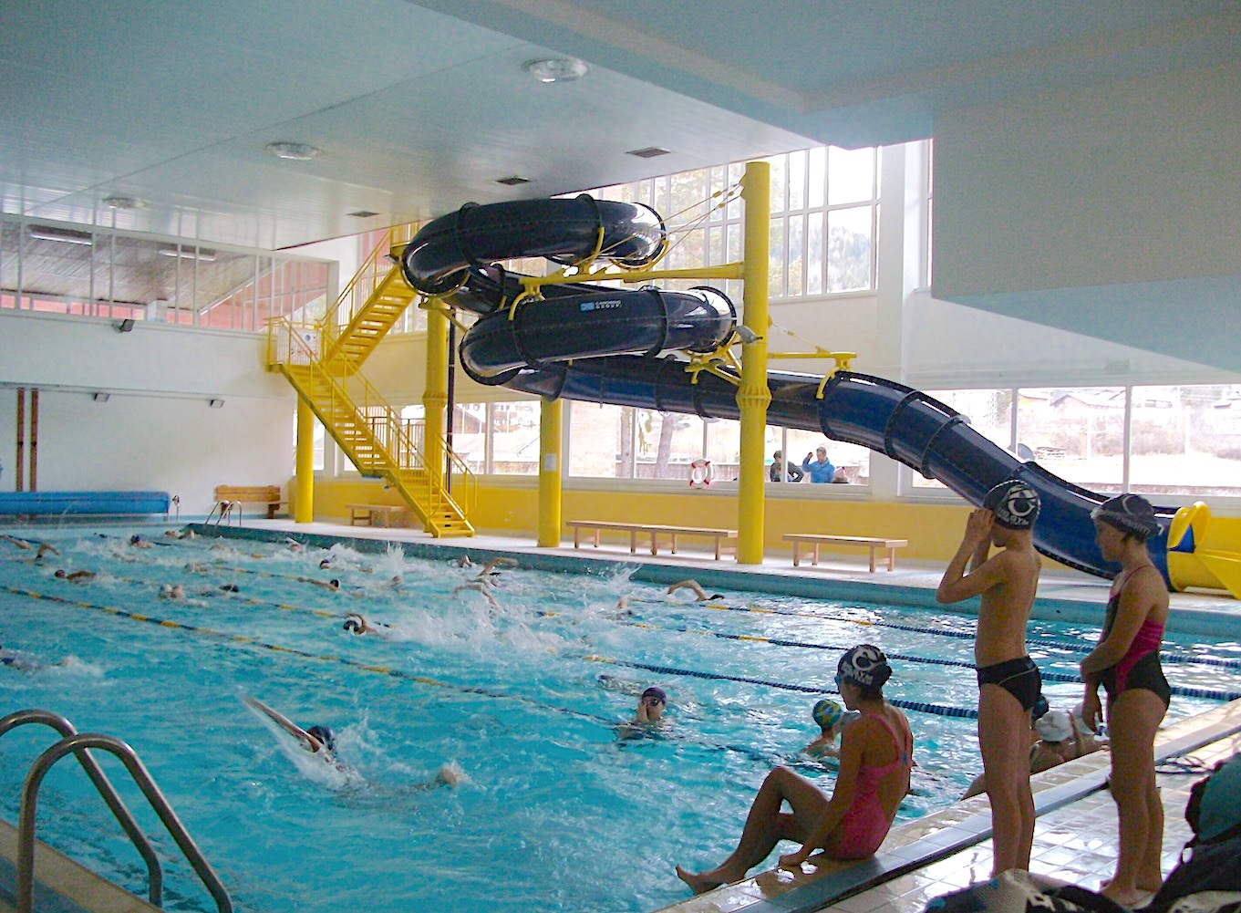 piscina con idrotubo forni di sopra piscina con idrotubo forni di sopra