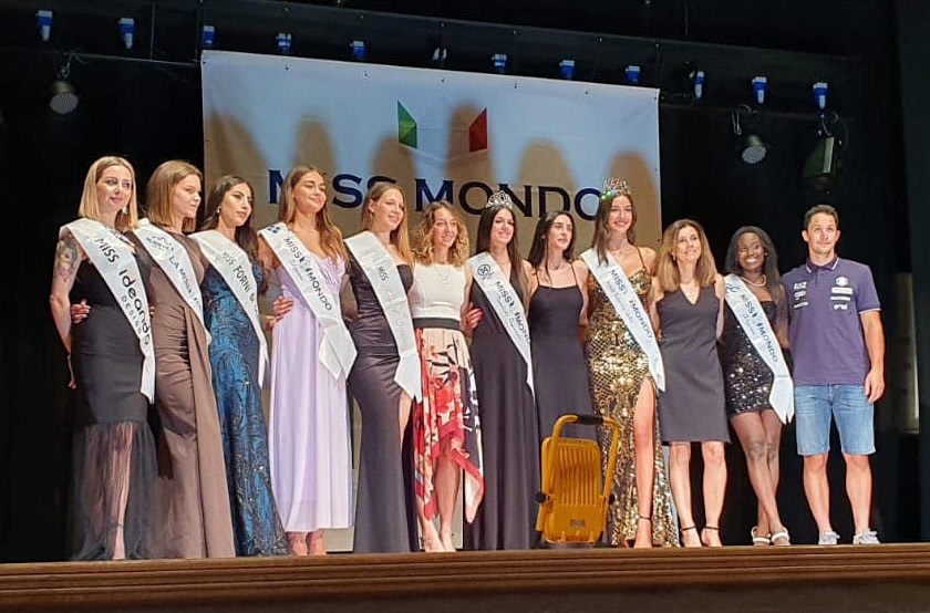 Veronica è Miss Mondo a Forni di Sopra